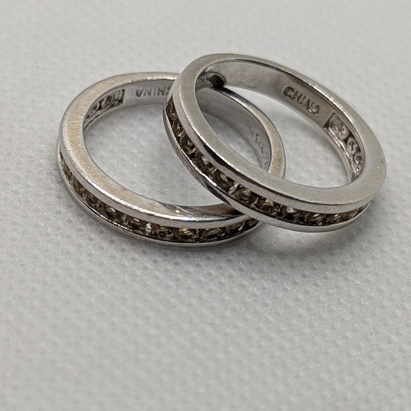 Chic Women's Rings - Picture 5 of 5